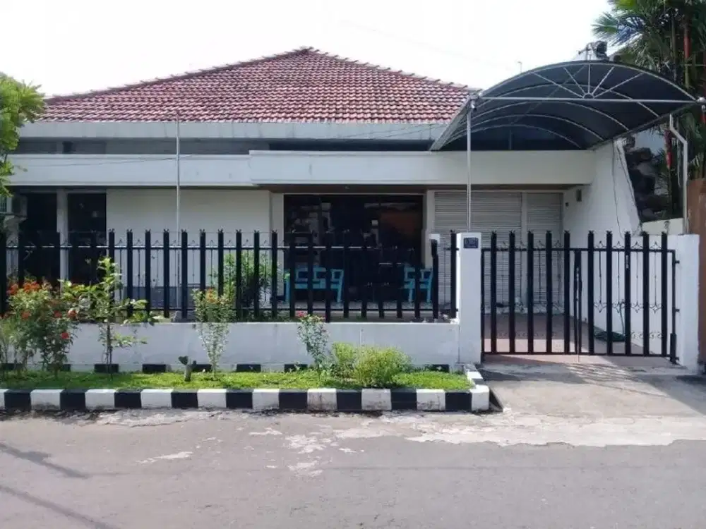 Rumah Dharmahusada indah timur, Semi Furnish Kondisi Terawat