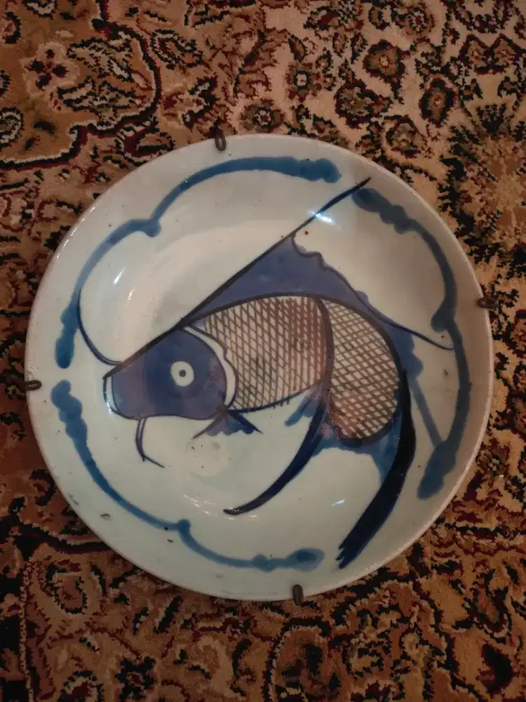 Piring hias tua antik