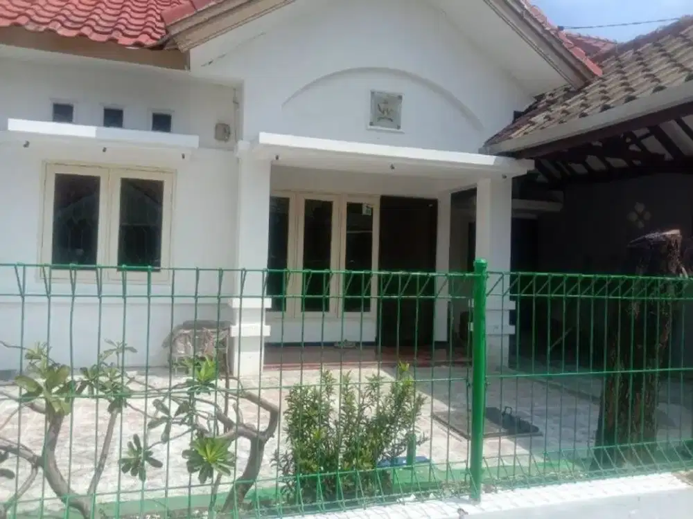 Rumah siap huni Araya 1 Galaxy Bumi Permai Strategis