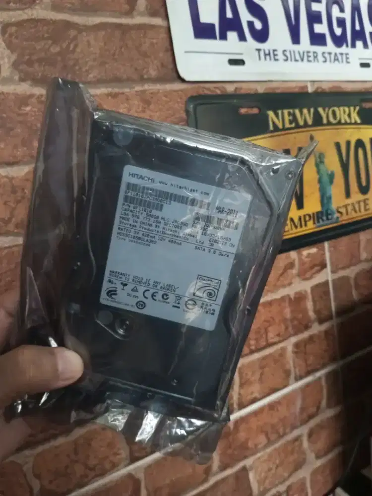 hardisk Hitachi sata 500gb (Baru)