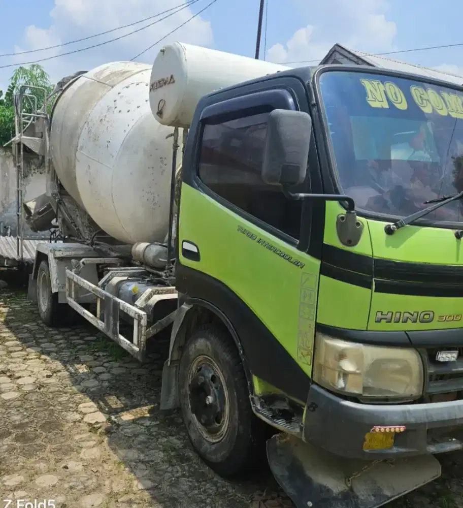 Hino Dutro 6ban 130HD Mini Mixer 3-4 Kubik Ors Turbo Bio Solar Euro2