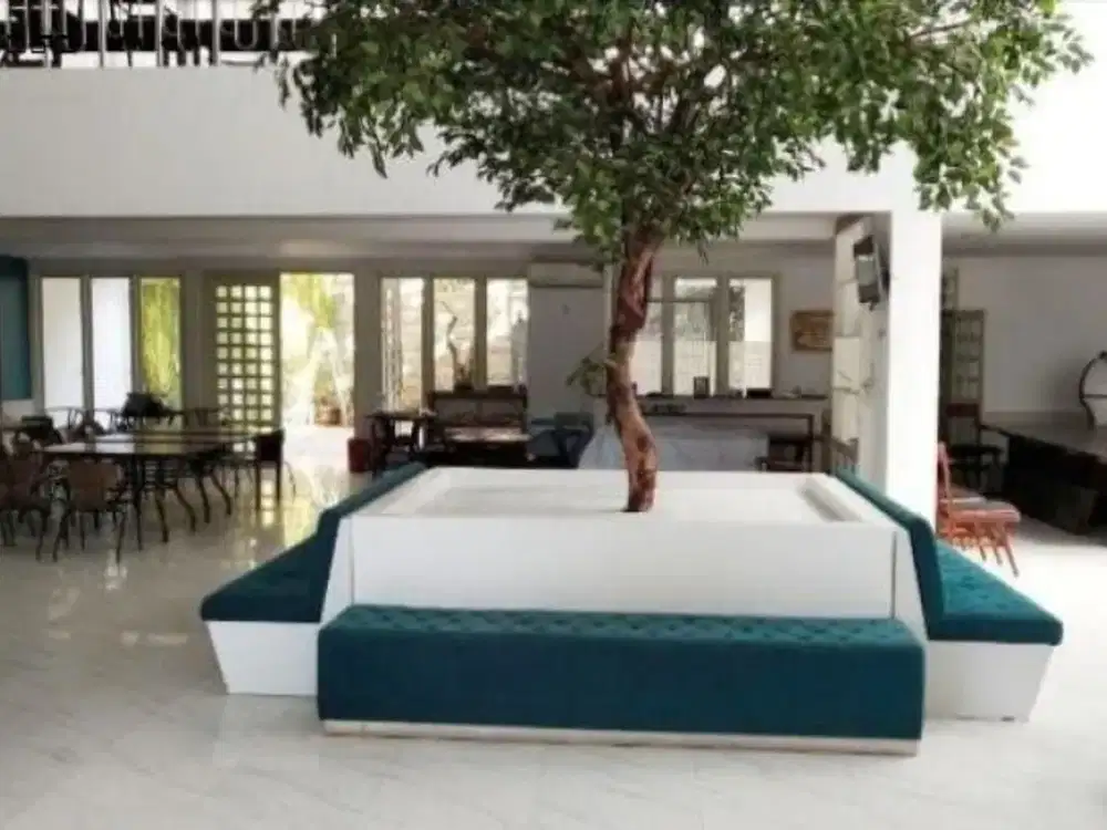 piyne.Rumah Usaha ex Resto Jl. Jemursari Hadap barat, Strategis