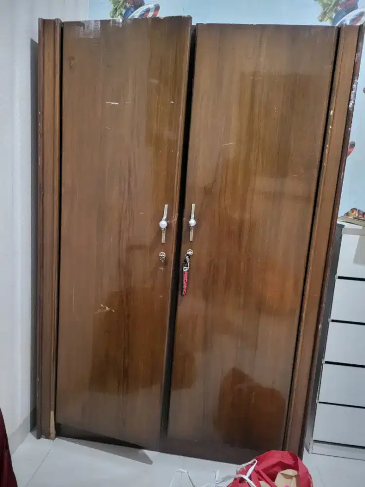 DIJUAL LEMARI JATI 2 PINTU