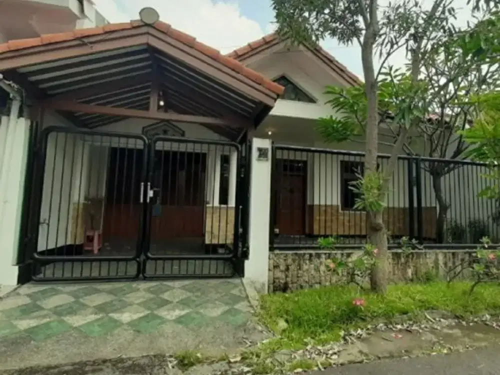 Xyiwr, RUMAH TINGGAL Jemur Sari Siap huni, lingkungan aman