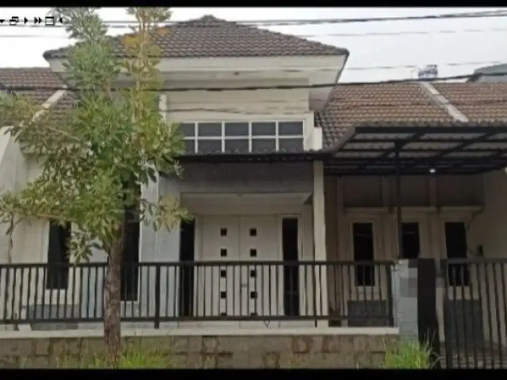 Rumah minimalis siap huni di Emerald pondok Candra One Gate System