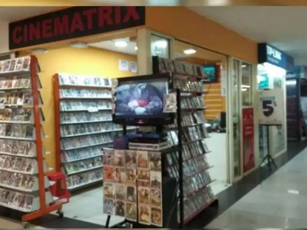 Stand PTC Lokasi Strategis Hook, Lokasi Ramai