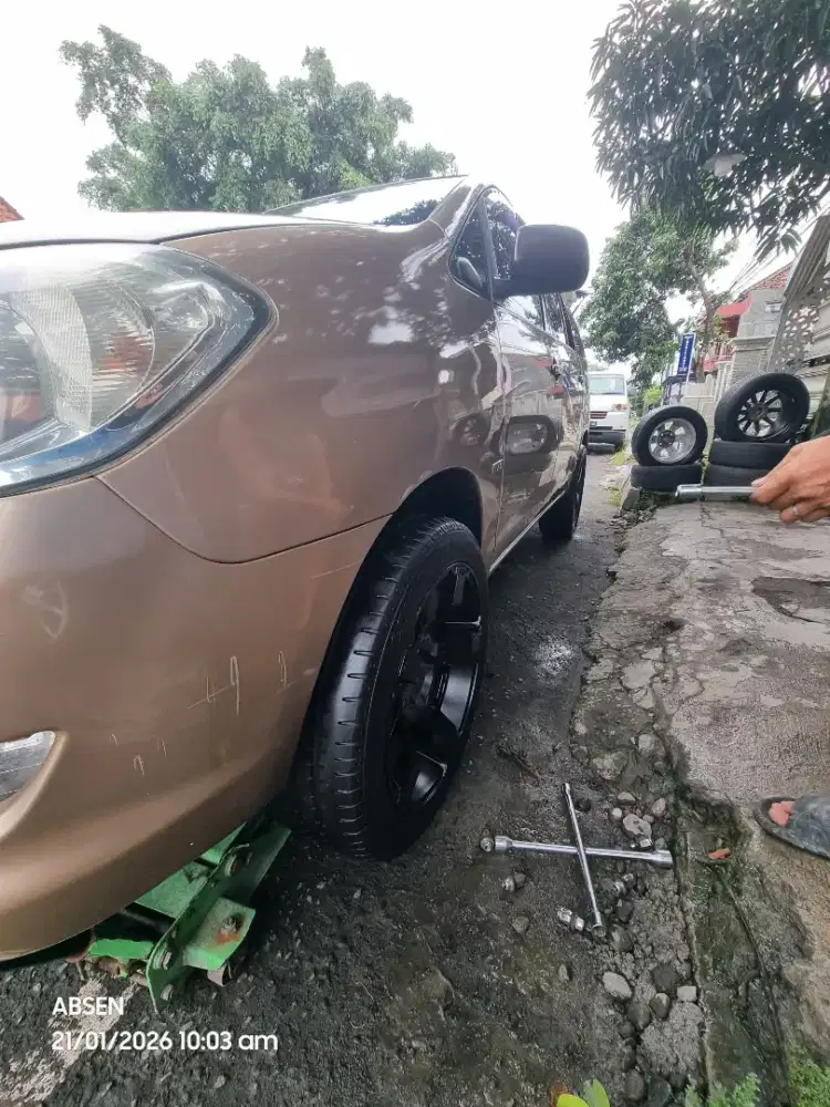 Velg ban ring 18 pcd 5/114 bekas terios