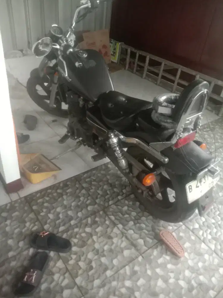 Benneli patogonian eagle 250cc