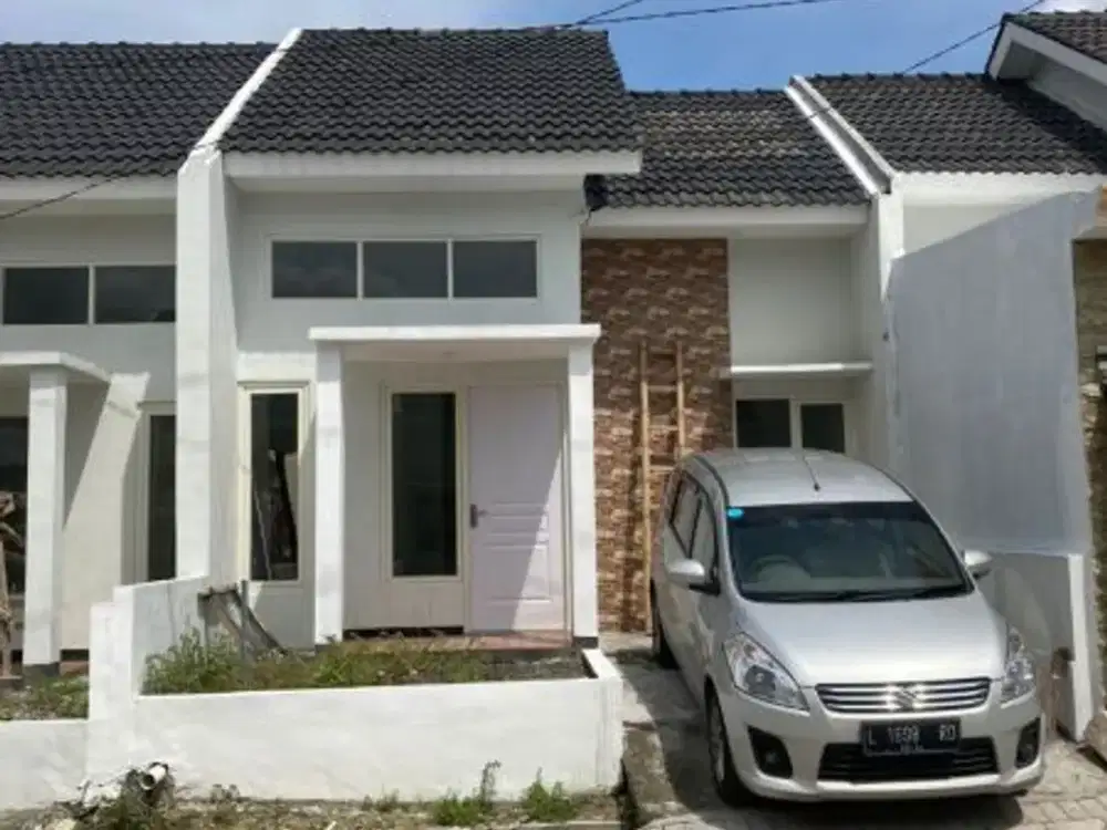 Rumah Alana Hill Driyorejo (jalan utama)