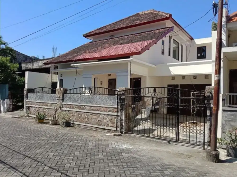 XYSAI, RUMAH 2 LANTAI KLAMPIS SACHAROSA STRATEGIS