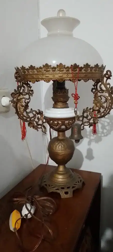 Preloved Lampu Meja Jawa Antik
