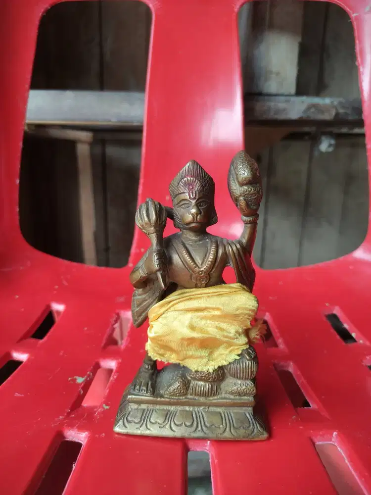 Patung antik dewa hanuman asli india