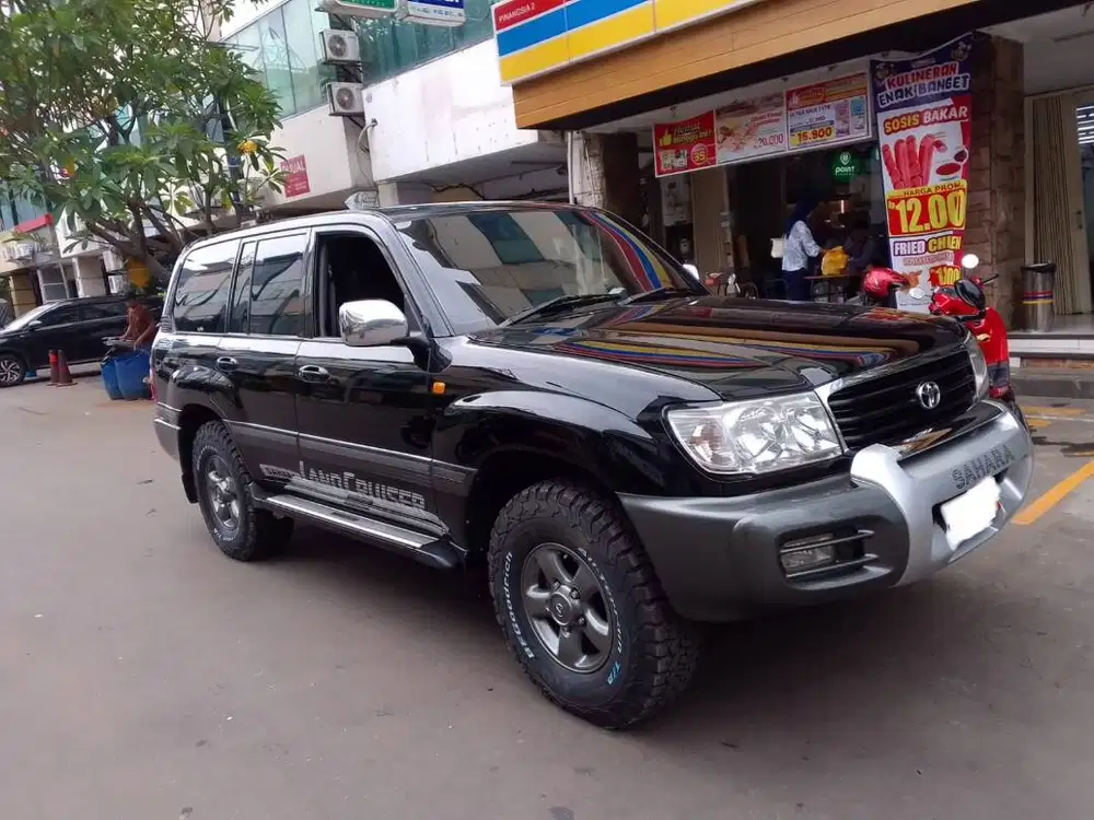 Dijual 2001 Toyota Land Cruiser VX100