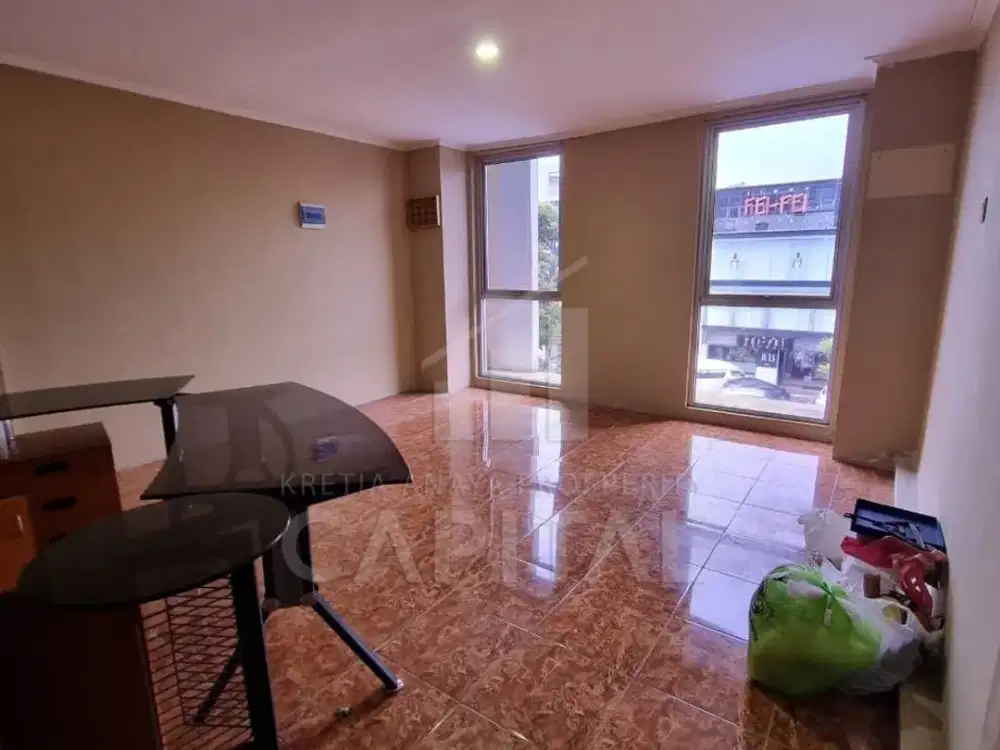 RUKO SIAP PAKAI DENGAN LOKASI STRATEGIS NAN RAMAI DI PASKAL HYPER SQUARE