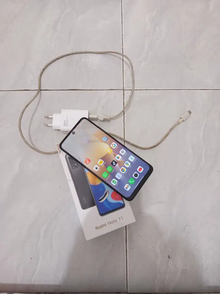 Dijual Redmi note 11 ram 6/128GB mulus normal lengkap. 1juta