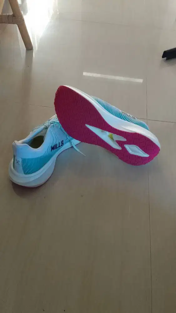 Sepatu Sport cocok untuk joging