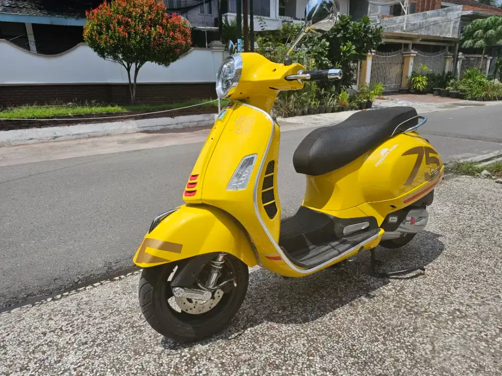 Vespa GTS ABS 2023/2024 LIMITED EDITION