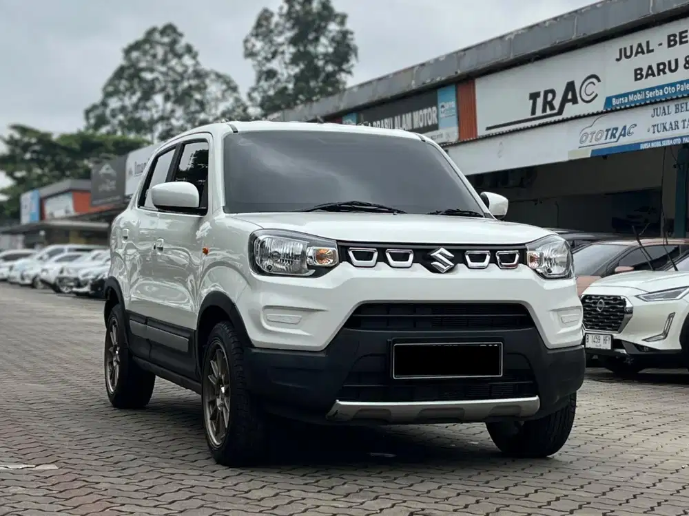 SUZUKI SPRESSO 1.0 AGS AT PUTIH