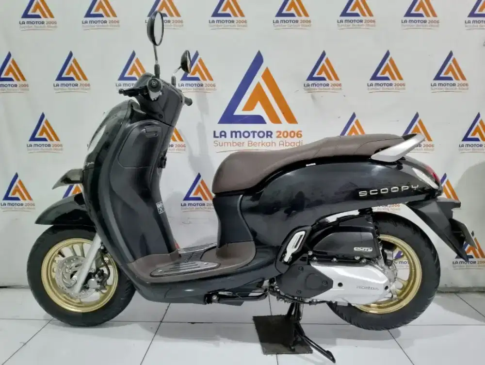 DP 500RB AJA SCOOPY PRESTIGE KEYLESS 2021 LOW KM (KREDIVO/PAYLATER/CC)
