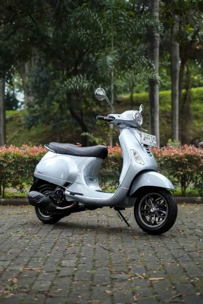 PIAGGIO VESPA LX 125 IGET FACELIFT 2022 BISA KREDIT