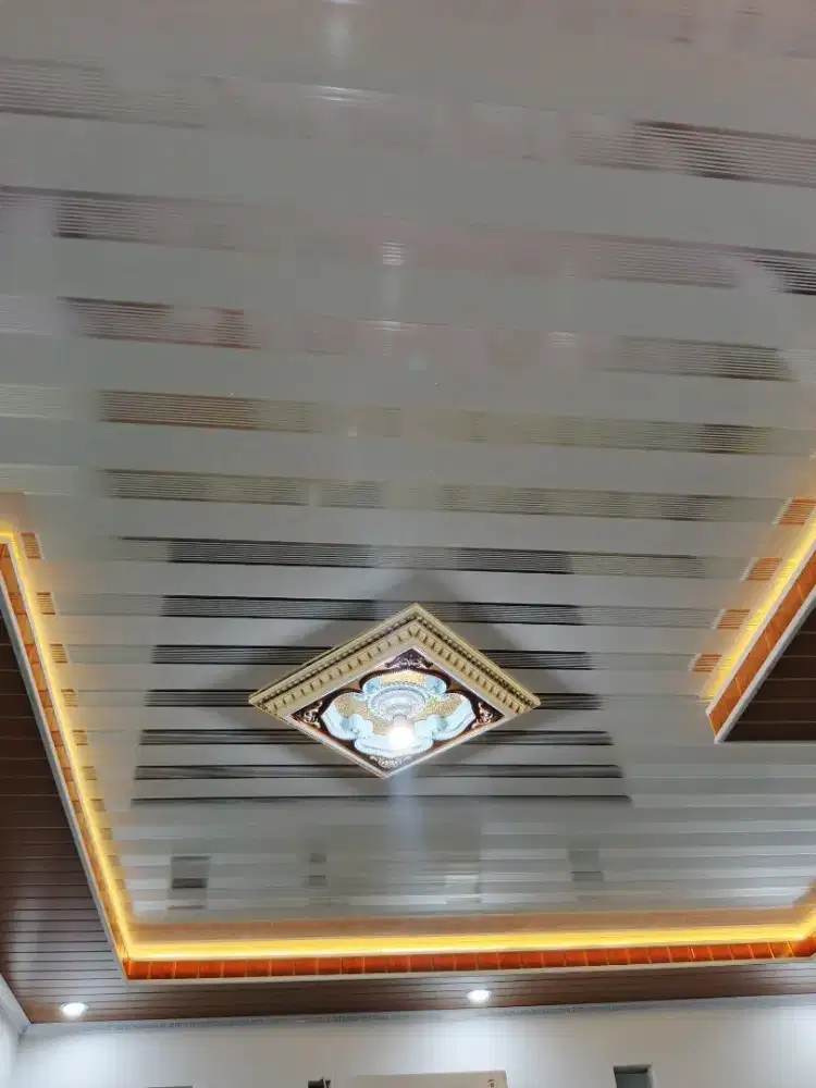 PLAFON PVC TERPASANG INCLUDE MATERIAL DAN TUKANG TERIMA BERES DAN RAPI