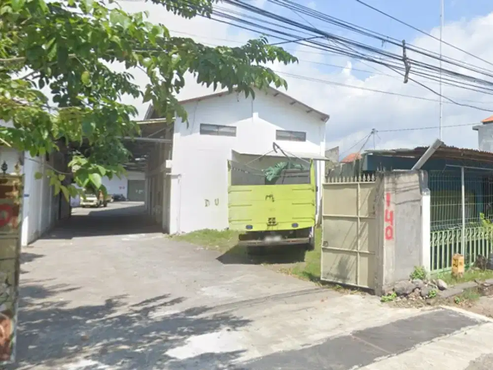 DIJUAL 4 BIDANG TANAH DENGAN TOTAL LUAS 709 m2 BERIKUT BANGUNAN  - BULELENG