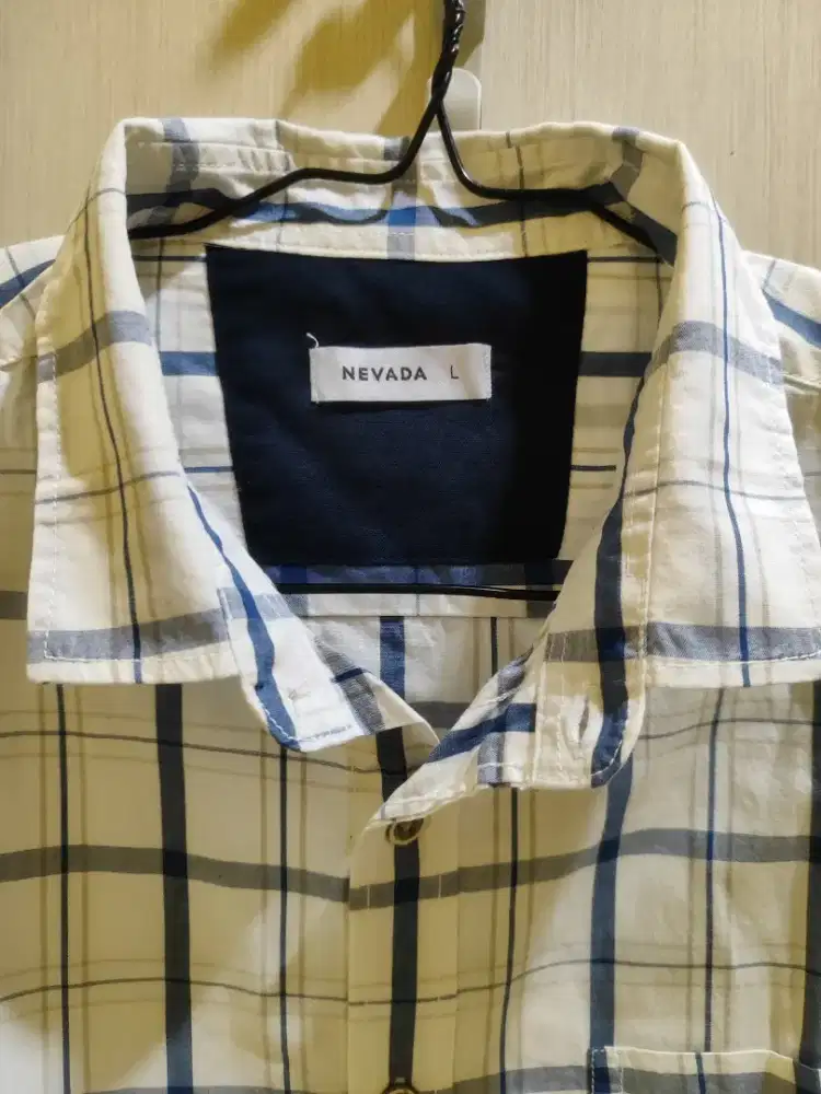 Kemeja Lengan Panjang  merk NEVADA