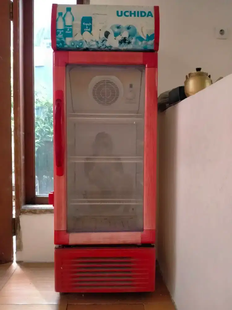 Kulkas showcase Uchida