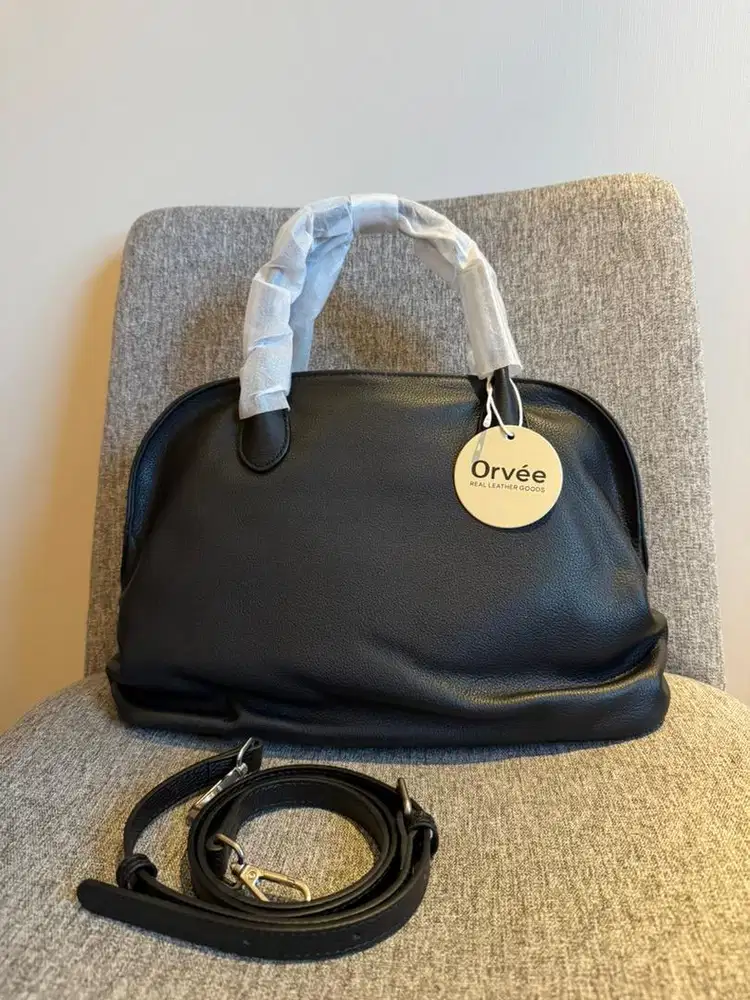 Tas kulit asli no brand / no logo embossed