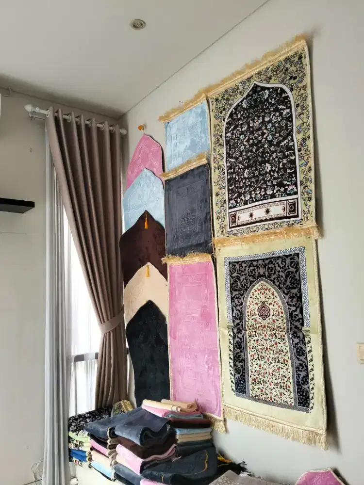 DIBUTUHKAN SEGERA HOSTLIVESTREAMING