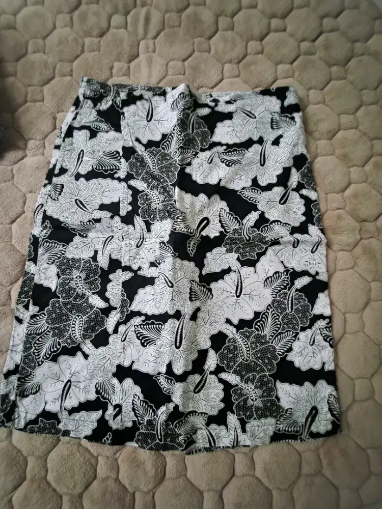Rok celana batik