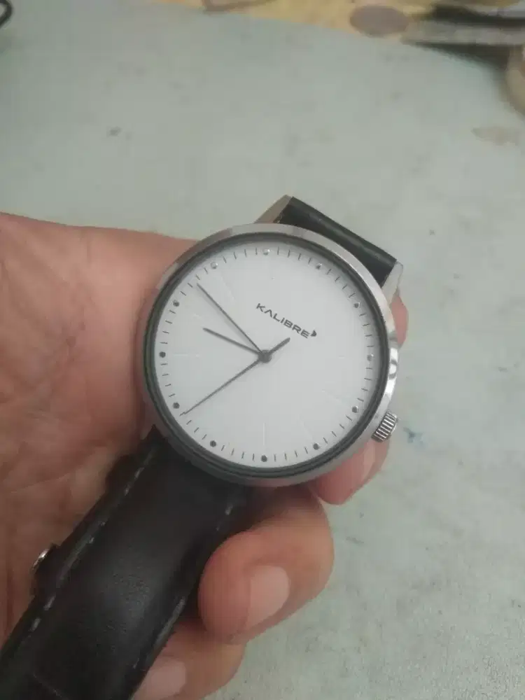 jam tangan kalibre