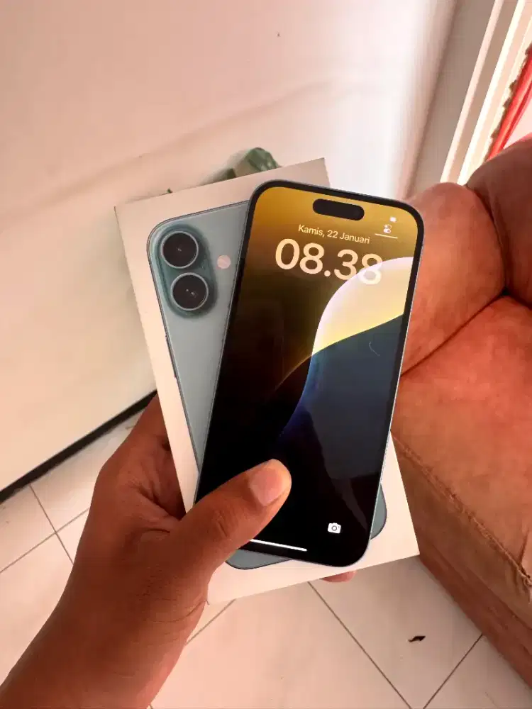 Iphone 16 128gb teal ibox
Perfect unit