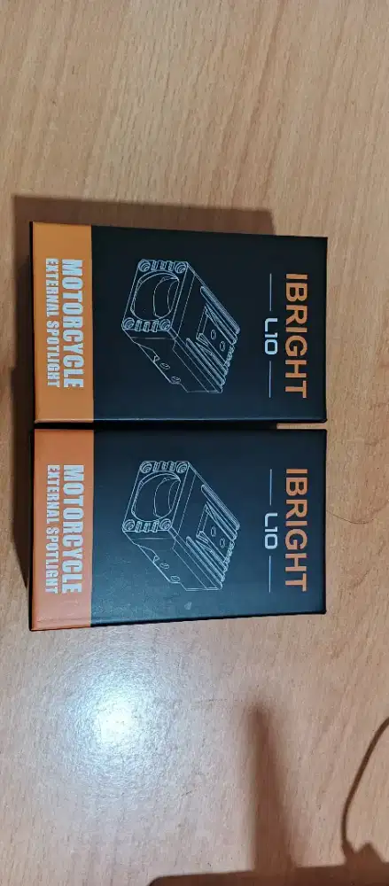 Lampu tembak ibright L10