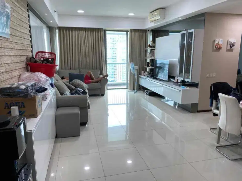 Dijual Apartemen St Moritz
Tower Royal Suites