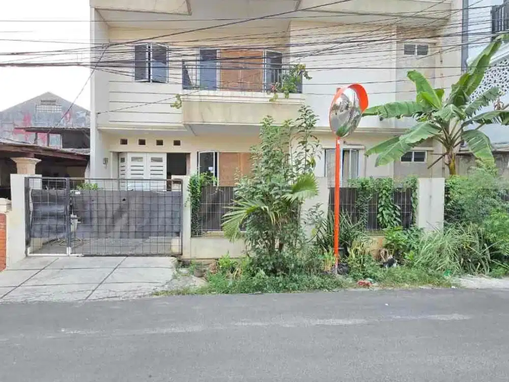 Dijual Rumah di Meruya Selatan 
Komplek Unilever