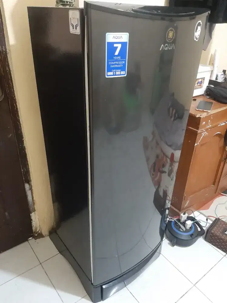 KULKAS AQUA D190