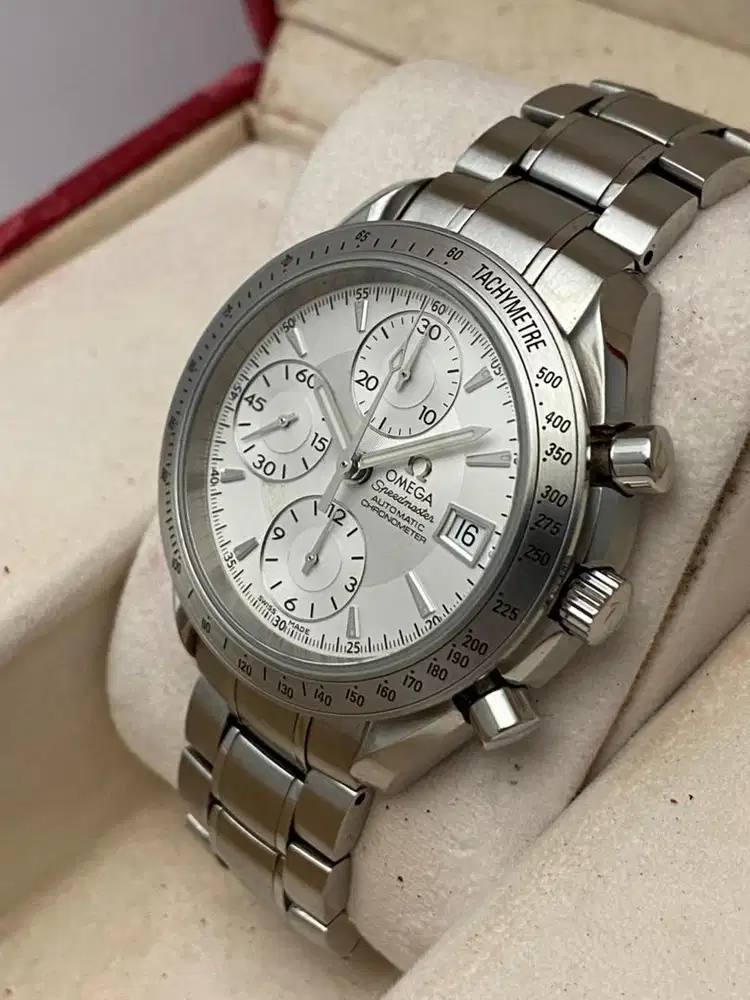 ORIGINAL Omega Speedmaster Automatic Chronograph Date 40mm