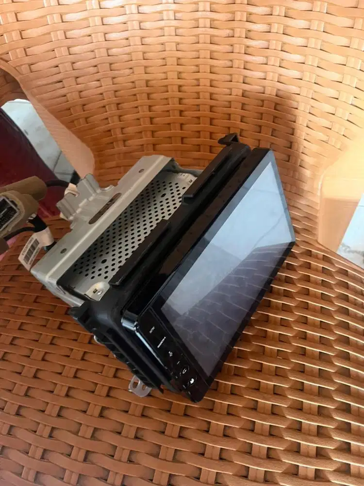 Head unit hrv floating 2017