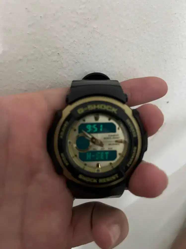 Dijual Casio G-Shock G-300G Gold Edition