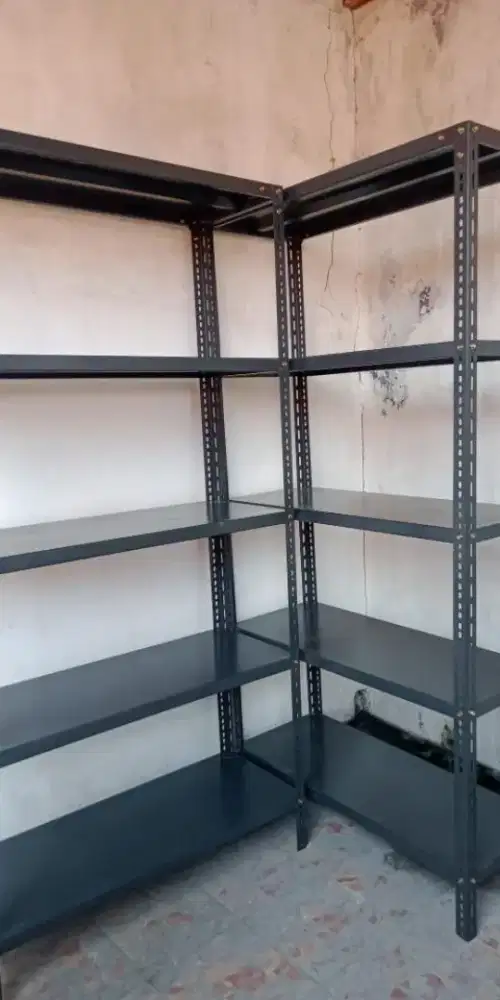 Rak besi siku lubang ramping