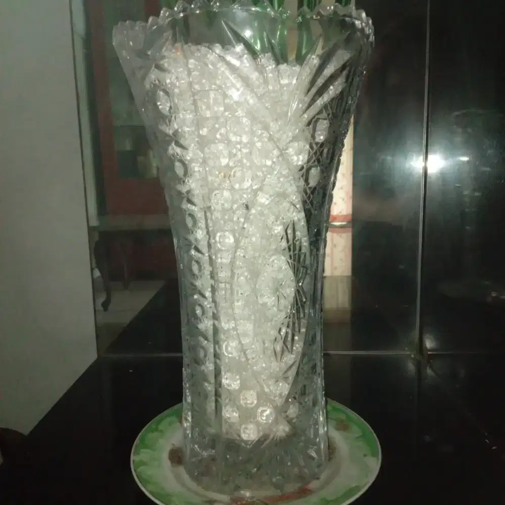 Vas Bunga Kristal