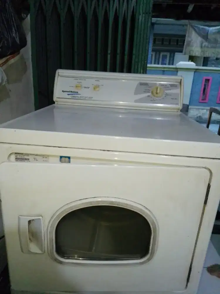 Dijual mesin pengering laundry speed queen 10,5kg