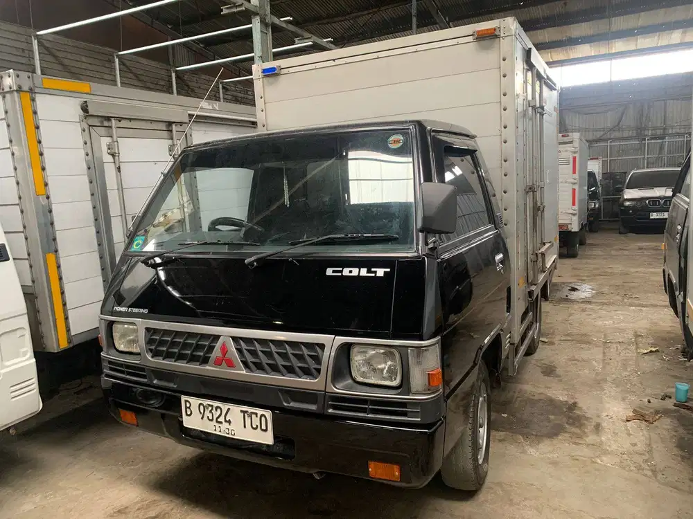 MITSUBISHI L300 2.5 BOX 2020