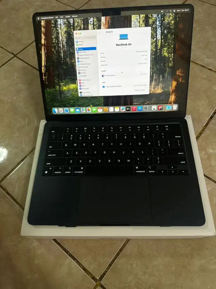 Macbook air m2 8/256gb ibox