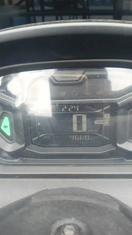 Nmax turbo yecvt 2024 akhir low km. Pemakaian 2025