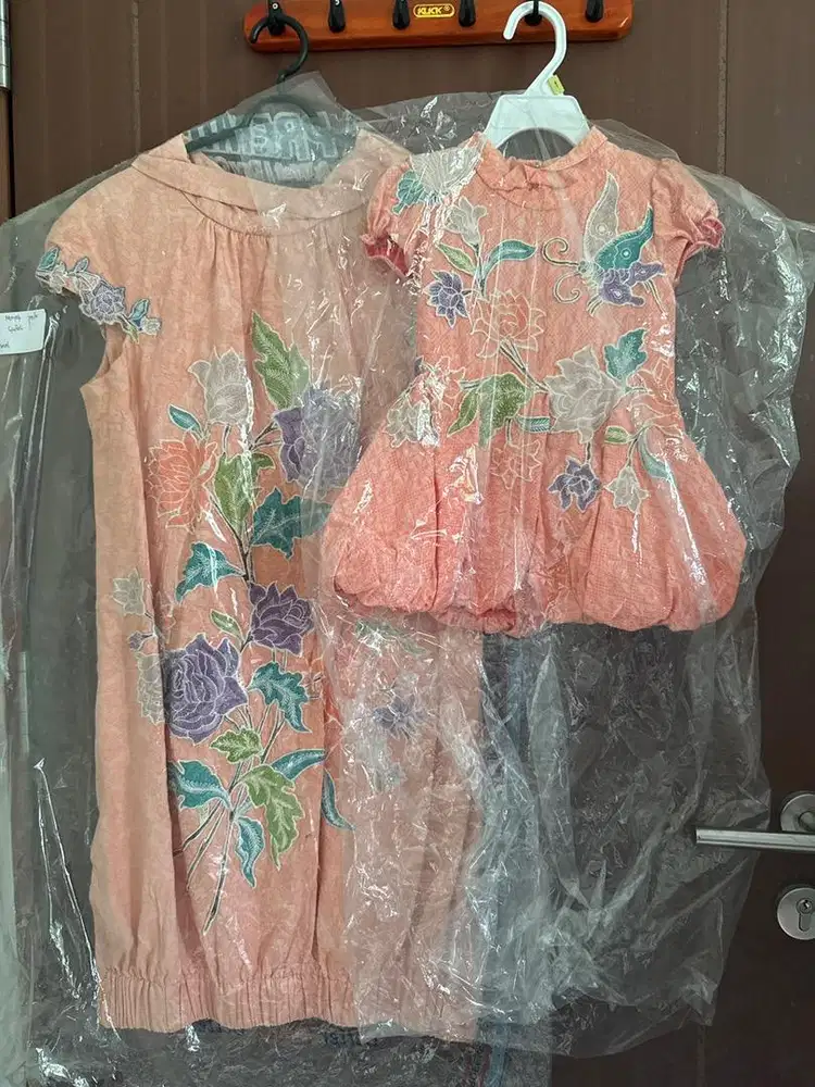 Dress kembar ibu dan anak