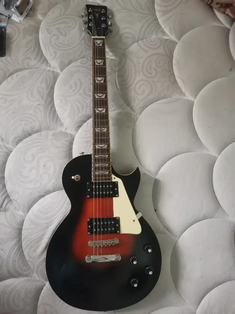 Gitar listrik VGS Eruption select