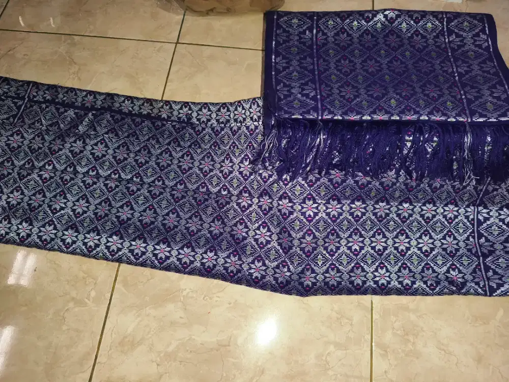 Kain Songket Ungu
