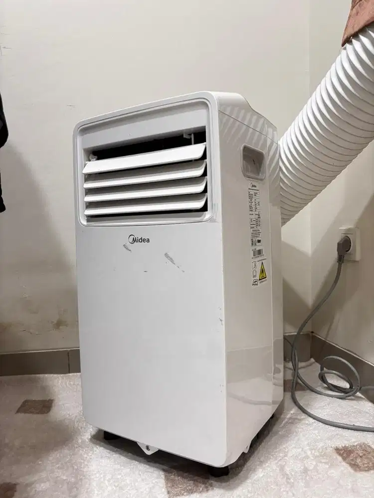 Ac Portable 1pk merk Midea